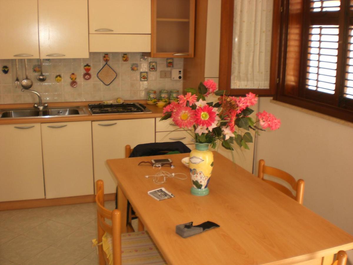פאביננה Casa Vacanza Spiaggia Praia מראה חיצוני תמונה